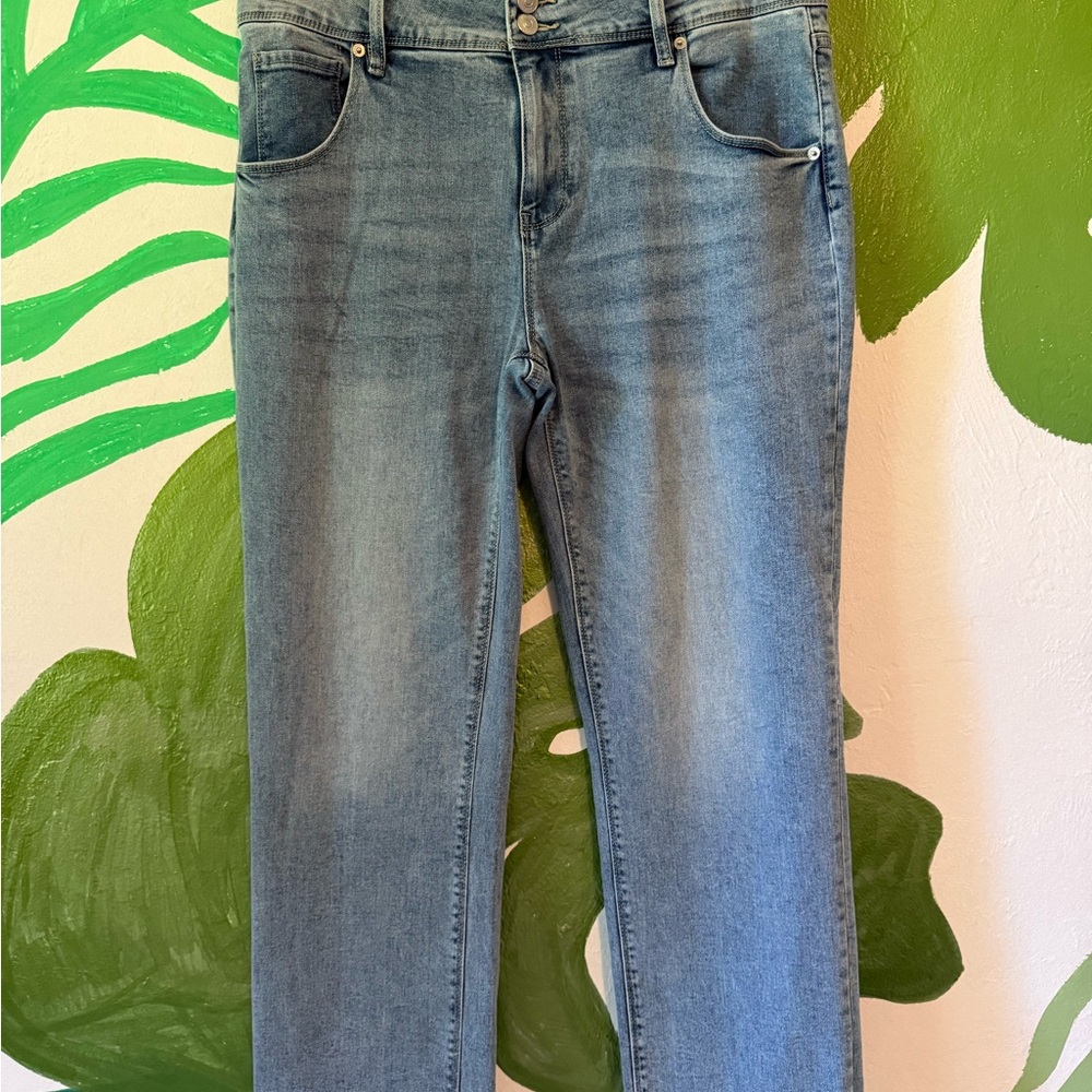 Hudson Jeans Light Blue Denim Waistband Detail